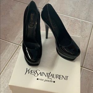 YSL Saint Laurent Black Patent Tribute Pump